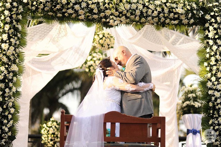 tagaytay-wedding-photographer-josephines-the-perfect-grey-wedding-photographer-philippines-philippine-laguna-batangas-taal-vista-arlene-briones-she-aguiba-38