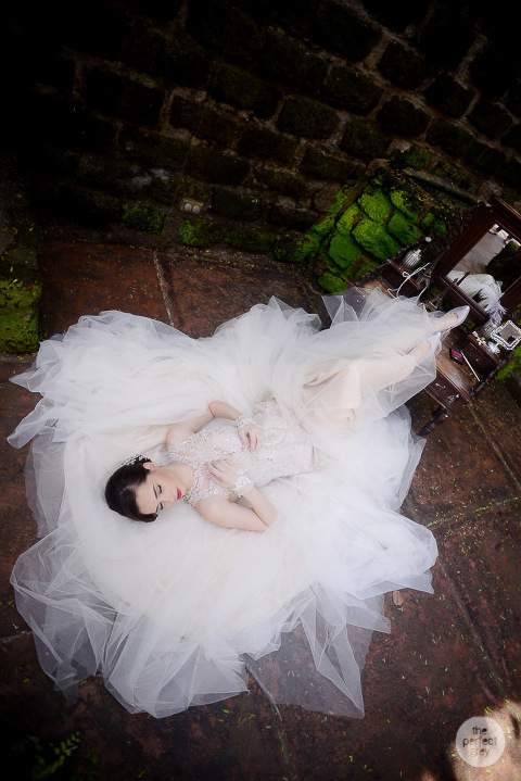 jazel-sy-wedding-gown-toni-aviles-moki-gray-pgm-styling-jardin-de-miramar-arlene-briones-the-perfect-grey-vinci-berris-wedding-photographer-philippines--3