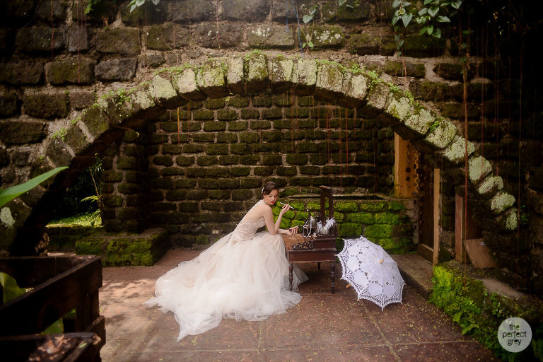 jazel-sy-wedding-gown-toni-aviles-moki-gray-pgm-styling-jardin-de-miramar-arlene-briones-the-perfect-grey-vinci-berris-wedding-photographer-philippines-5285