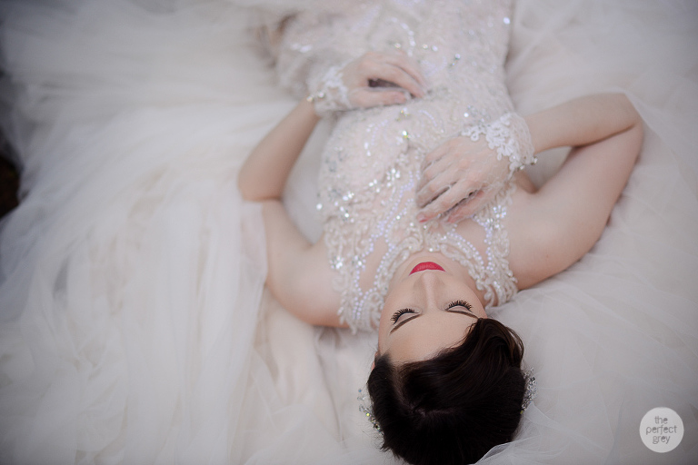 jazel-sy-wedding-gown-toni-aviles-moki-gray-pgm-styling-jardin-de-miramar-arlene-briones-the-perfect-grey-vinci-berris-wedding-photographer-philippines-5603