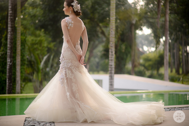 jazel-sy-wedding-gown-toni-aviles-moki-gray-pgm-styling-jardin-de-miramar-arlene-briones-the-perfect-grey-vinci-berris-wedding-photographer-philippines-5802