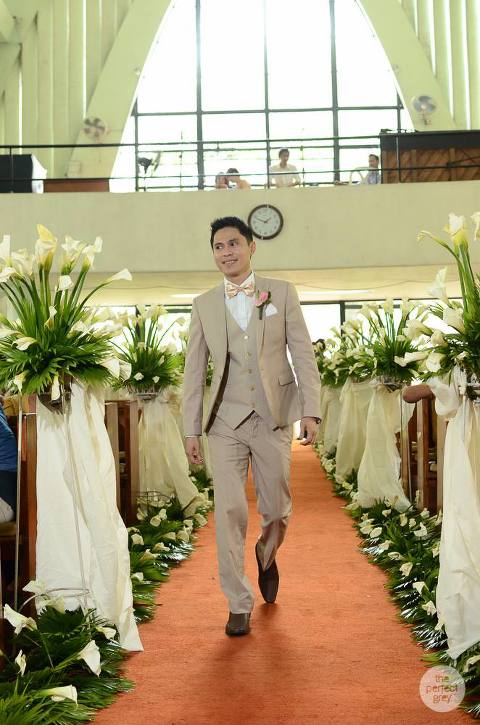 up-diliman-church-of-risen-perfect-grey-wedding-photographer-philippines-christian-wedding-10