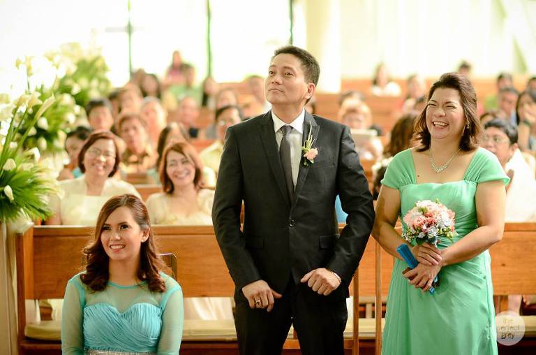 up-diliman-church-of-risen-perfect-grey-wedding-photographer-philippines-christian-wedding-12