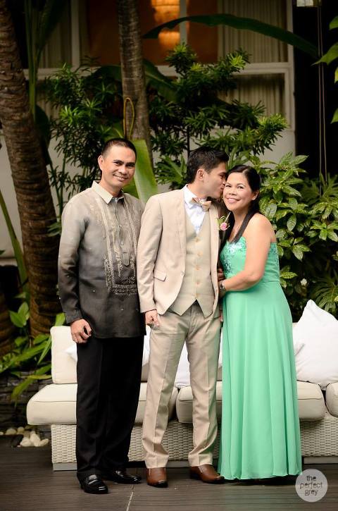 up-diliman-church-of-risen-perfect-grey-wedding-photographer-philippines-christian-wedding-6