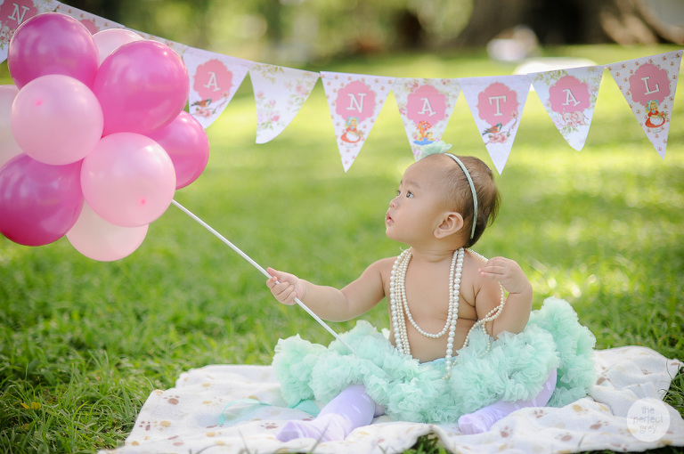 baby-cake-smash-first-birthday-one-year-old-the-perfect-grey-family-photographer-philippines-arlene-briones-4247
