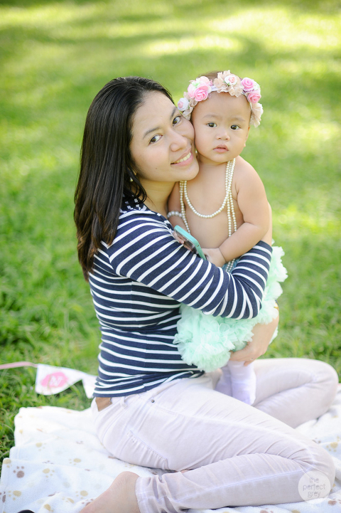 baby-cake-smash-first-birthday-one-year-old-the-perfect-grey-family-photographer-philippines-arlene-briones-4302