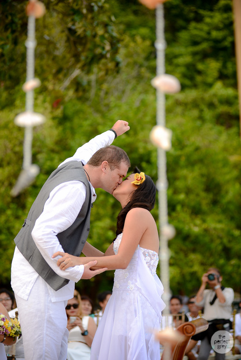kota-keluarga-beach-wedding-laiya-san-juan-batangas-philippine-philippines-wedding-photographer-the-perfect-grey-she-aguiba-vinci-berris-0193