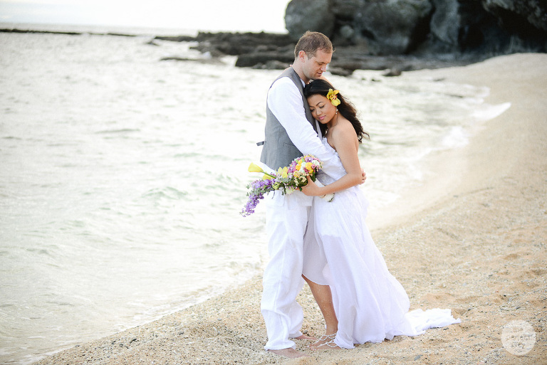 kota-keluarga-beach-wedding-laiya-san-juan-batangas-philippine-philippines-wedding-photographer-the-perfect-grey-she-aguiba-vinci-berris-0275