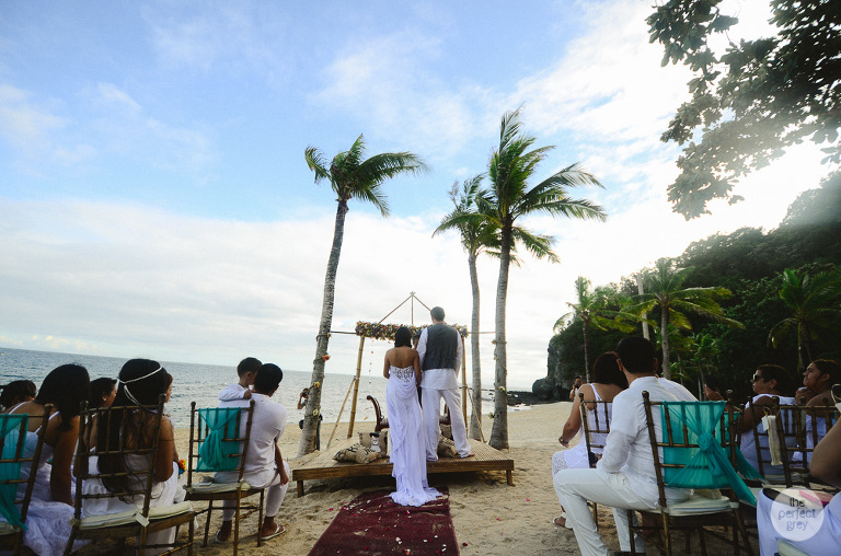 kota-keluarga-beach-wedding-laiya-san-juan-batangas-philippine-philippines-wedding-photographer-the-perfect-grey-she-aguiba-vinci-berris-0723