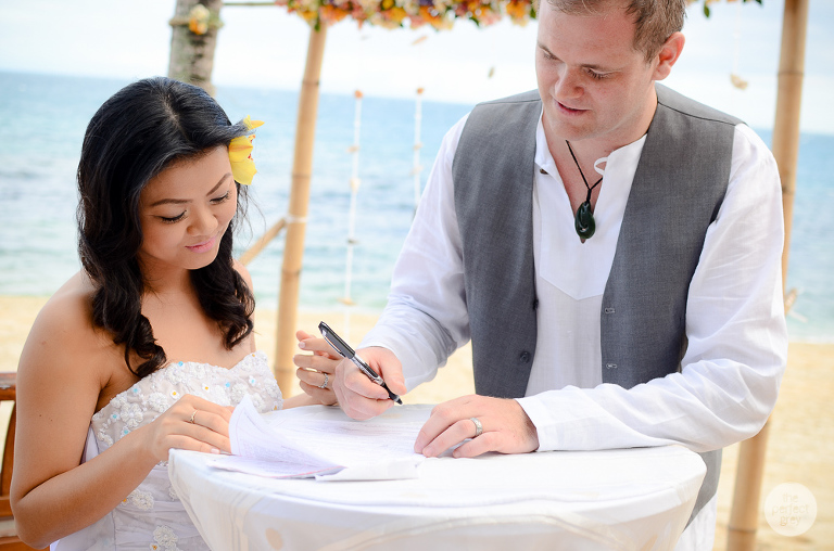 kota-keluarga-beach-wedding-laiya-san-juan-batangas-philippine-philippines-wedding-photographer-the-perfect-grey-she-aguiba-vinci-berris-0728