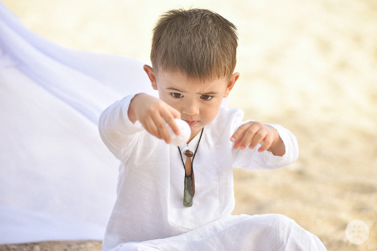 kota-keluarga-beach-wedding-laiya-san-juan-batangas-philippine-philippines-wedding-photographer-the-perfect-grey-she-aguiba-vinci-berris-5331