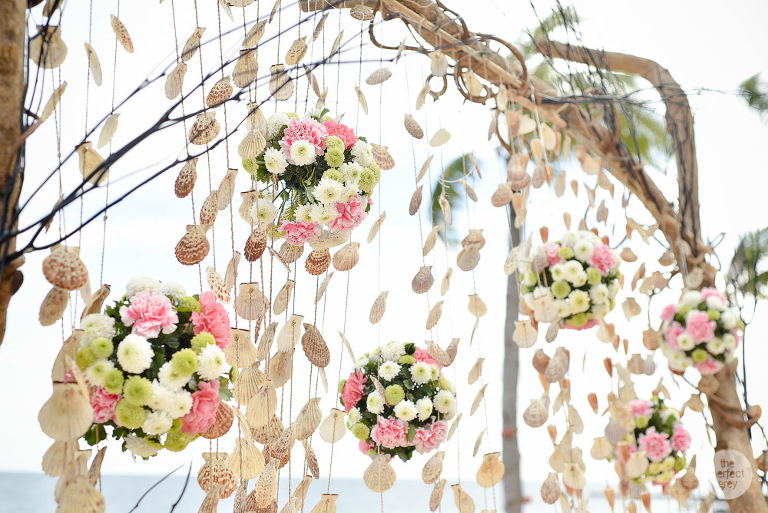 kota-keluarga-beach-wedding-laiya-san-juan-batangas-philippine-philippines-wedding-photographer-the-perfect-grey-she-aguiba-vinci-berris-5452