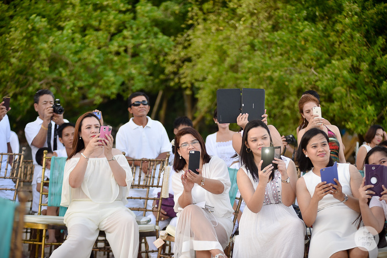 kota-keluarga-beach-wedding-laiya-san-juan-batangas-philippine-philippines-wedding-photographer-the-perfect-grey-she-aguiba-vinci-berris-5635