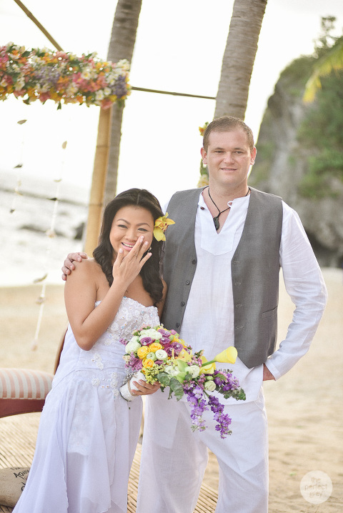 kota-keluarga-beach-wedding-laiya-san-juan-batangas-philippine-philippines-wedding-photographer-the-perfect-grey-she-aguiba-vinci-berris-5650