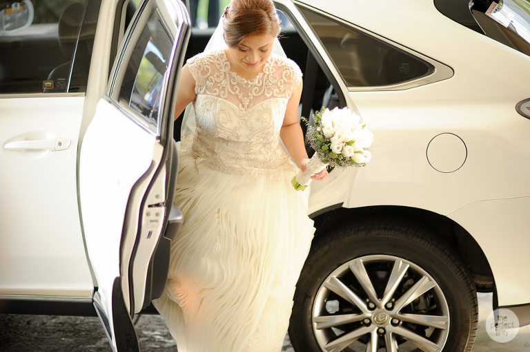 marco-polo-christ-the-king-wedding-the-perfect-grey-wedding-photographer-philippines-arlene-briones-ej-lagrimas-she-aguiba-2-27