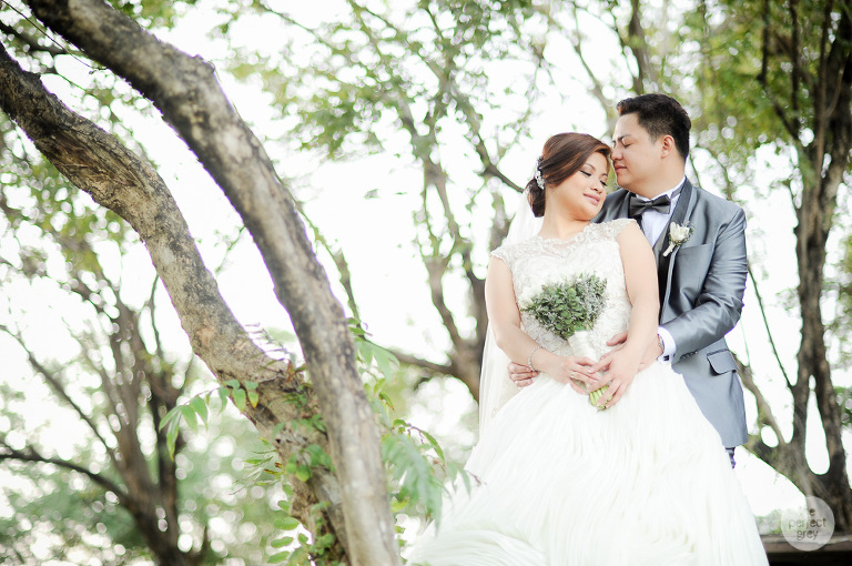 marco-polo-christ-the-king-wedding-the-perfect-grey-wedding-photographer-philippines-arlene-briones-ej-lagrimas-she-aguiba-2-51
