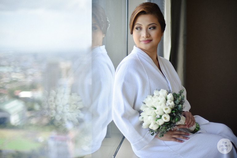 marco-polo-christ-the-king-wedding-the-perfect-grey-wedding-photographer-philippines-arlene-briones-ej-lagrimas-she-aguiba-2-6