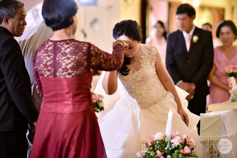 vilaa-ibarra-tagaytay-wedding-the-perfect-grey-arlene-briones-ej-lagrimas-1202