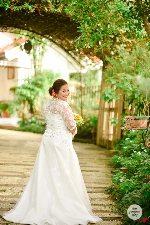 sonyas-garden-wedding-tagaytay-photographer-philippines-the-perfect-grey-photography-she-aguiba-vinci-berris-6945