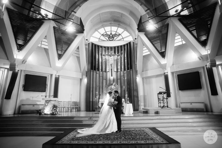 makati-shang-shangrila-wedding-st-alfonsus-magallanes-church-the-perfect-grey-ej-lagrimas-arlene-briones-wedding-photographer-philippines-3043