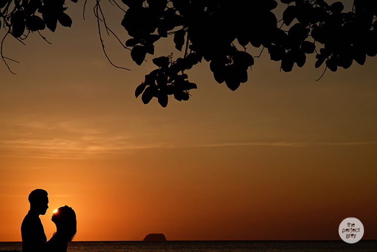 beach-prenup-anilao-batangas-wedding-vivere-azure-the-perfect-grey-photography-arlene-brione-she-aguiba-ej-lagrimas-beach-wedding-photographer-philippines-10