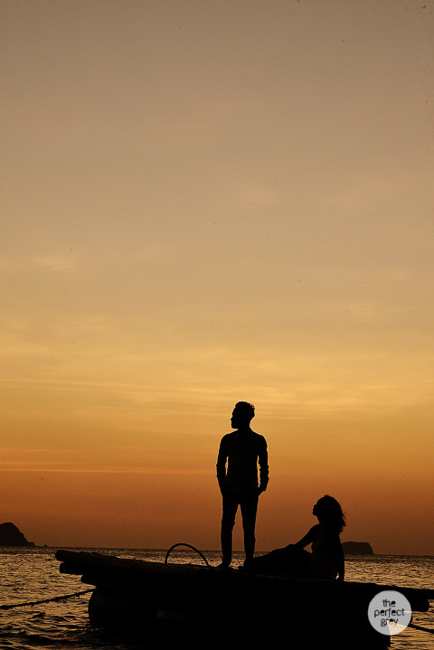 beach-prenup-anilao-batangas-wedding-vivere-azure-the-perfect-grey-photography-arlene-brione-she-aguiba-ej-lagrimas-beach-wedding-photographer-philippines-12