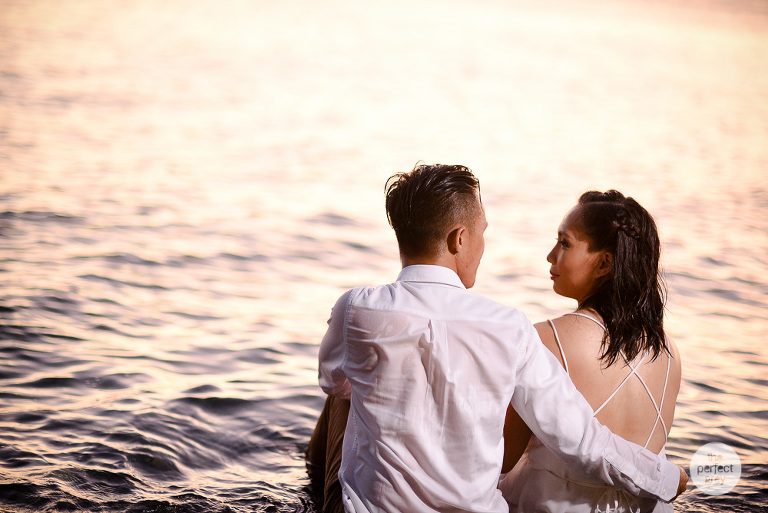 beach-prenup-anilao-batangas-wedding-vivere-azure-the-perfect-grey-photography-arlene-brione-she-aguiba-ej-lagrimas-beach-wedding-photographer-philippines-19