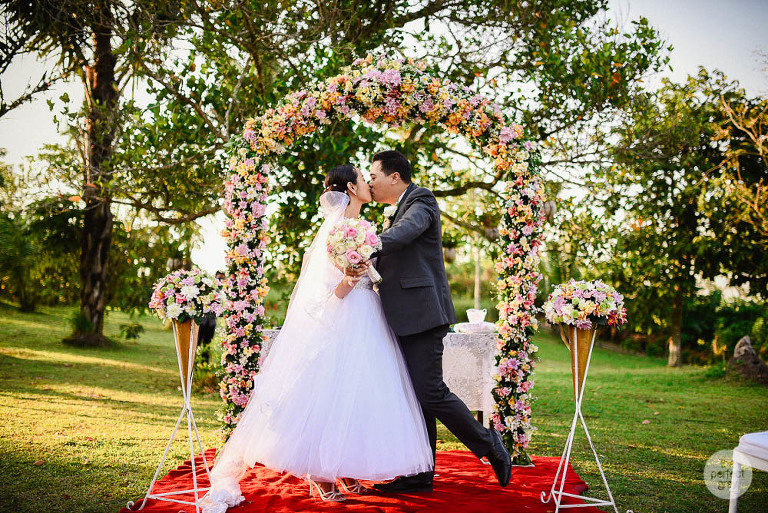 balay-indang-wedding-photographer-philippines-tagaytay-the-perfecy-grey-arlene-briones-she-aguiba-64