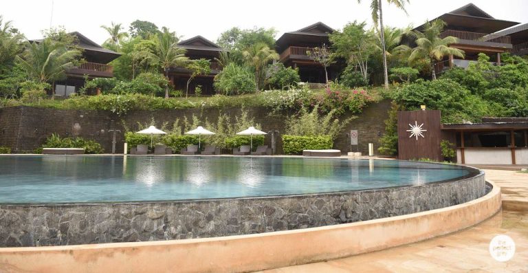 midget-wedding-little-people-boracay-beach-philippines-the-perfect-grey-2-7