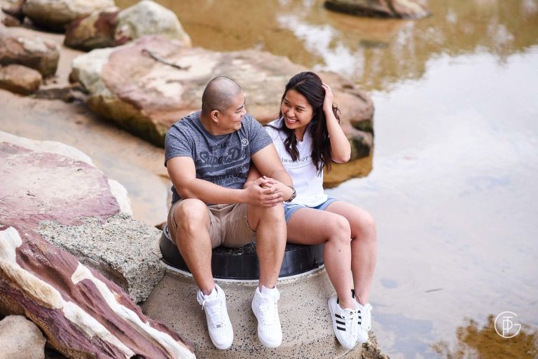 pearl-beach-engagement-australia-the-perfect-grey-destination-wedding-photographer-philippines