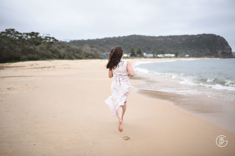 pearl-beach-engagement-australia-the-perfect-grey-destination-wedding-photographer-philippines